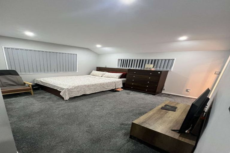 Photo of property in 73 Marendellas Drive, Bucklands Beach, Auckland, 2014