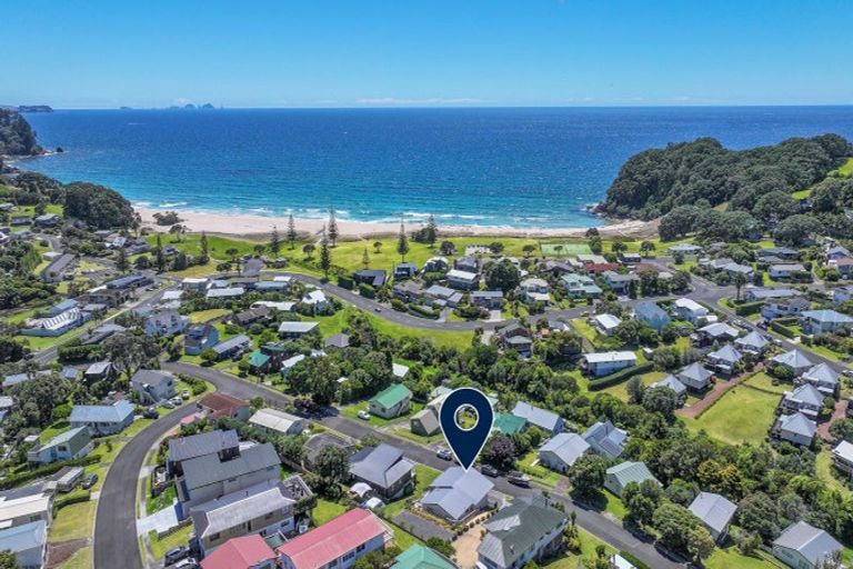 Photo of property in 208 Russell Bruce Place, Onemana, Whangamata, 3691