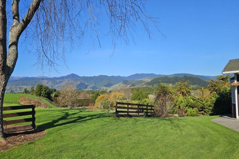 Photo of property in 20 Railway Terrace, Ohau, Levin, 5570