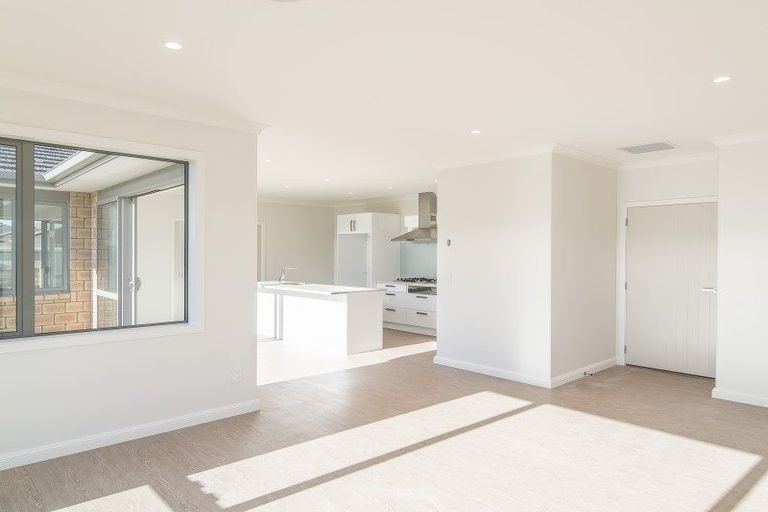 Photo of property in 12 Christow Court, Paraparaumu, 5032