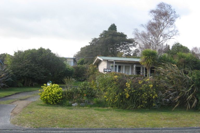 Photo of property in 26 Kohatu Parade, Wharewaka, Taupo, 3330