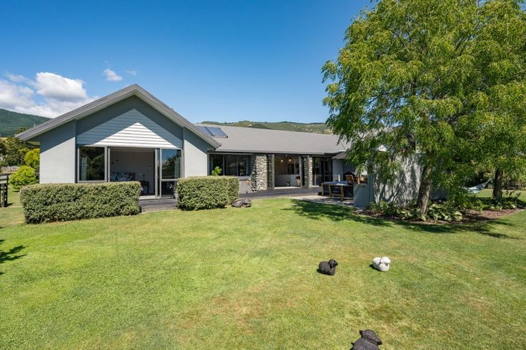 Photo of property in 2 Ashfield Place, Richmond, 7020