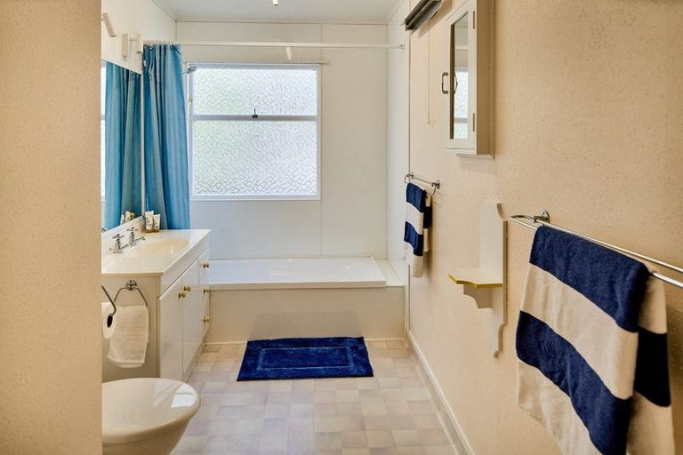 Photo of property in 26 Steyne Avenue, Plimmerton, Porirua, 5026