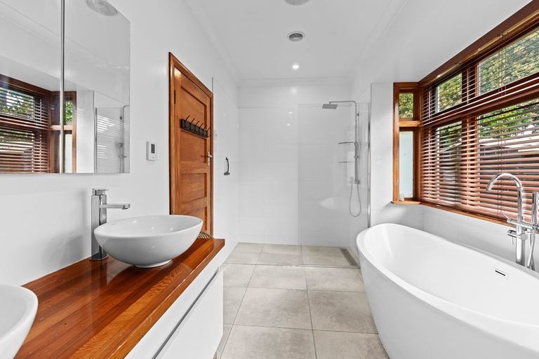 Photo of property in 63 Whiteley Street, Moturoa, New Plymouth, 4310