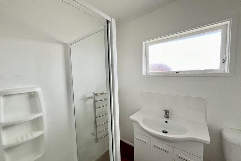 Photo of property in 3/242 Onewa Road, Birkenhead, Auckland, 0626