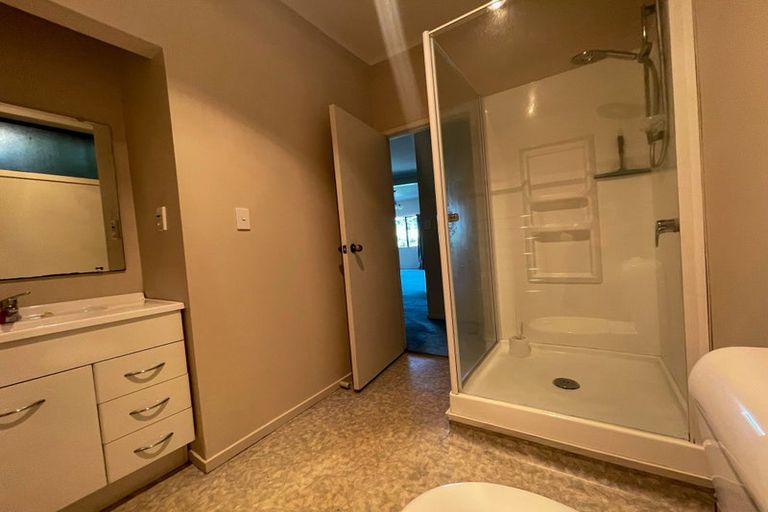 Photo of property in 223 Woodlands Park Road, Titirangi, Auckland, 0604