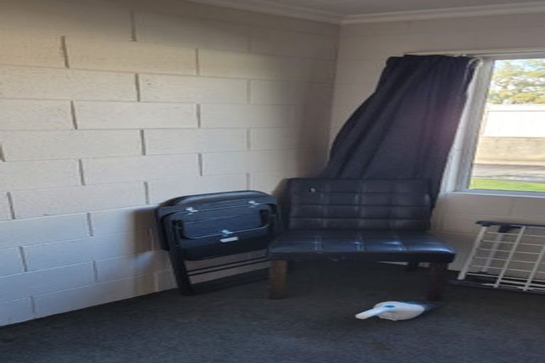 Photo of property in 24 Maire Street, Inglewood, 4330