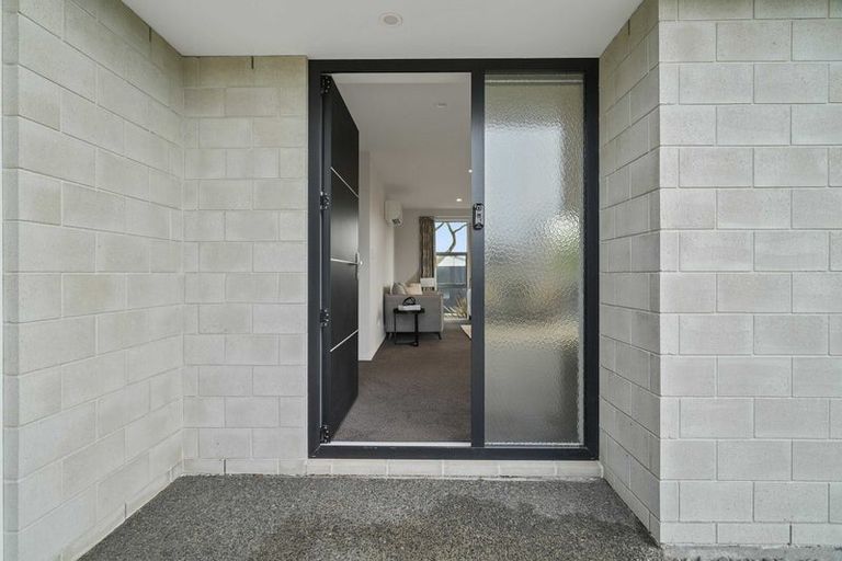 Photo of property in 1/76 Amyes Road, Hornby, Christchurch, 8042