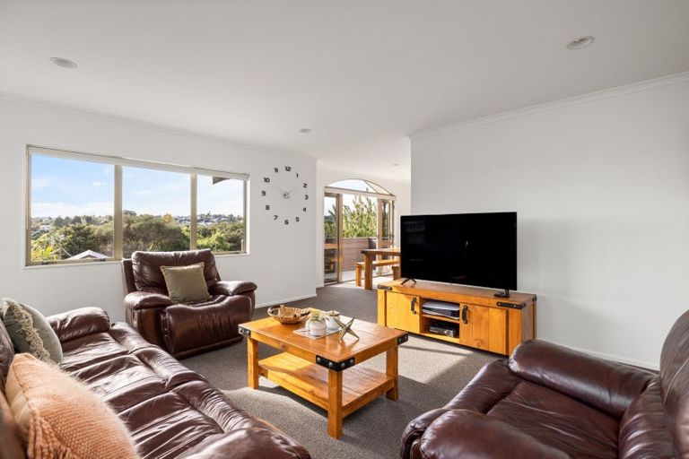 Photo of property in 9 Cashmere Way, Welcome Bay, Tauranga, 3112