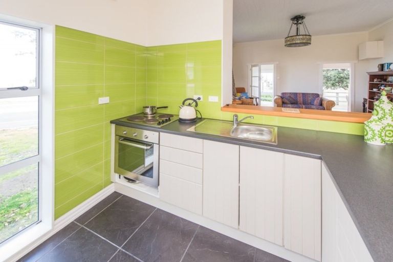 Photo of property in 20 Bryce Street, Castlecliff, Whanganui, 4501