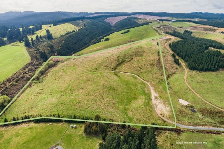 Photo of property in 13 Mission Downs Lane, Loburn, 7472