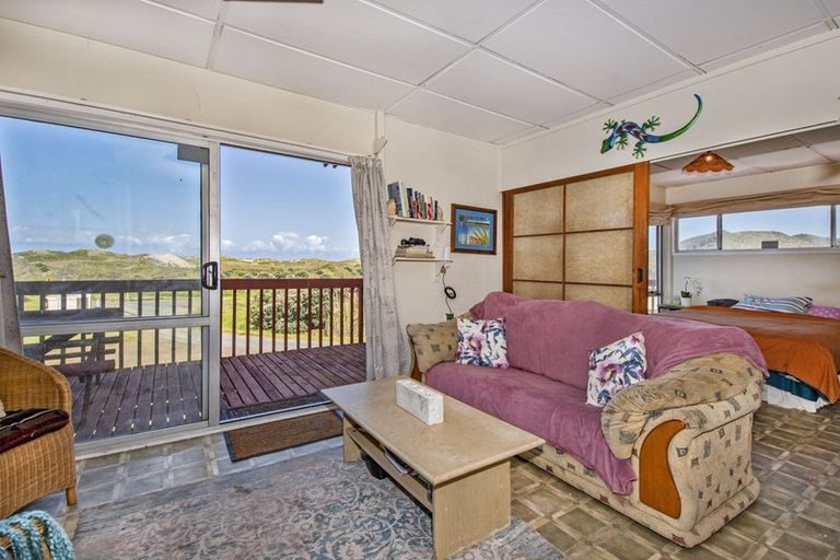 Photo of property in 33 Omamari Beach Road, Omamari, Dargaville, 0373