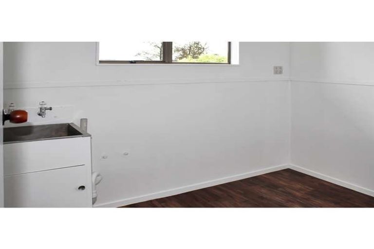 Photo of property in 50 Cascade Crescent, Westbrook, Palmerston North, 4412