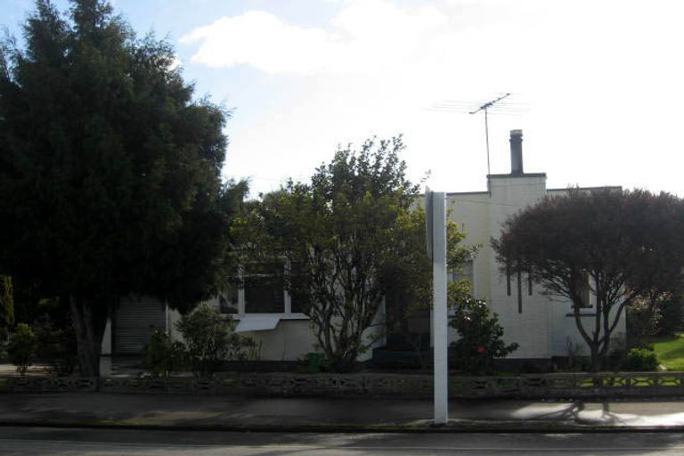 Photo of property in 229 High Street North, Carterton, 5713