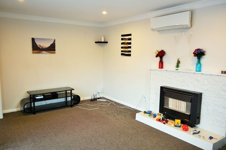 Photo of property in 113 Stokes Valley Road, Stokes Valley, Lower Hutt, 5019