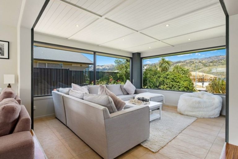 Photo of property in 21 De Bettencor Place, Mount Pisa, Cromwell, 9383