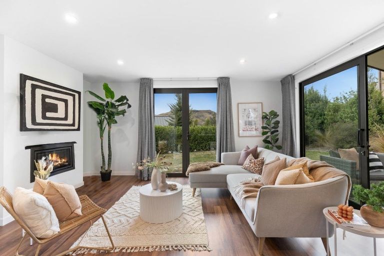Photo of property in 6 Appin Court, Jacks Point, Queenstown, 9371