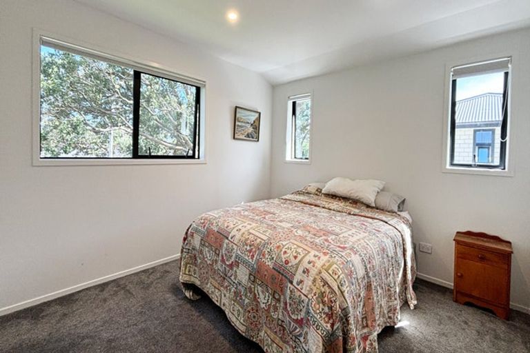 Photo of property in 14b Bauchop Road, Waterloo, Lower Hutt, 5011