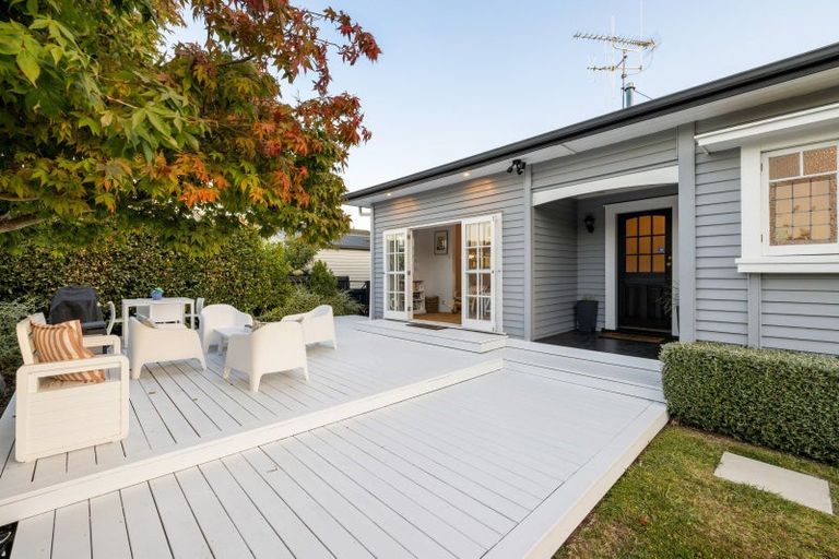 Photo of property in 23 Williams Street, Cambridge, 3434