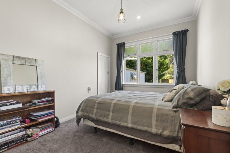 Photo of property in 8 Walton Street, Bulls, 4818