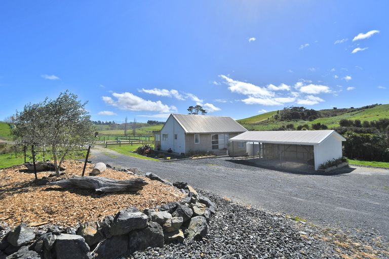 Photo of property in 533 Settlement Road, Kaiwaka, 0573