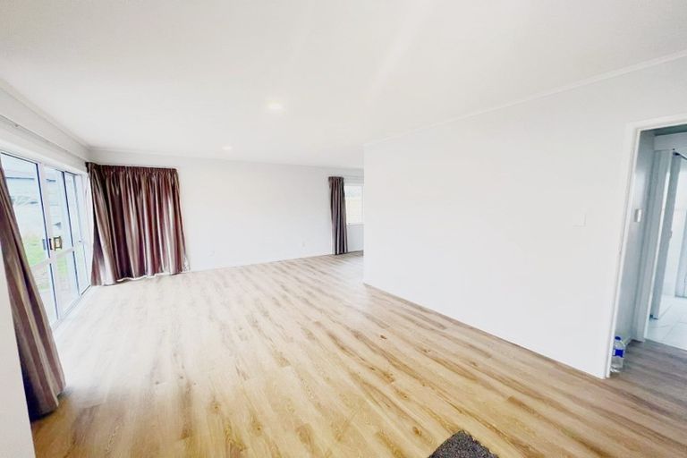 Photo of property in 82 Muir Avenue, Mangere Bridge, Auckland, 2022