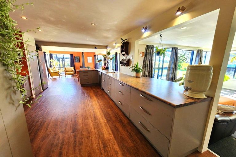 Photo of property in 43 Victoria Road, Westport, 7892