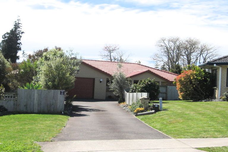 Photo of property in 23 Lysaght Place, Welcome Bay, Tauranga, 3112