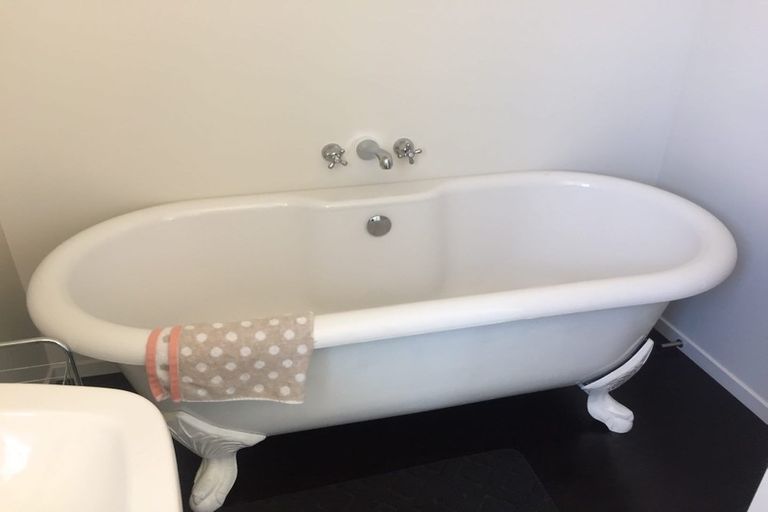 Photo of property in Luggate Park, 10 Cooper Crescent, Luggate, Wanaka, 9383