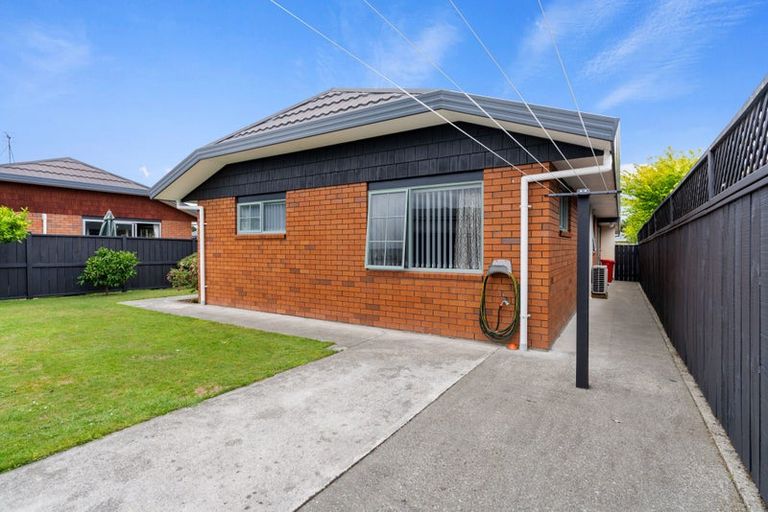 Photo of property in 6 Surrey Lane, Levin, 5510