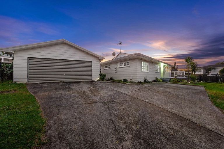 Photo of property in 1 Trounson Avenue, Clendon Park, Auckland, 2103