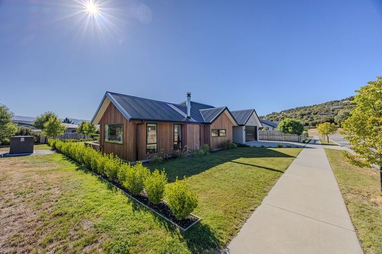 Photo of property in 6 Rua Street, Albert Town, Wanaka, 9305
