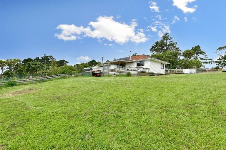 Photo of property in 56 Mclachlan Road, Kaukapakapa, Warkworth, 0984