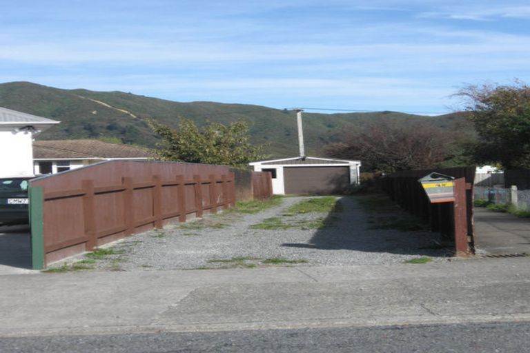 Photo of property in 4 Harris Street, Naenae, Lower Hutt, 5011