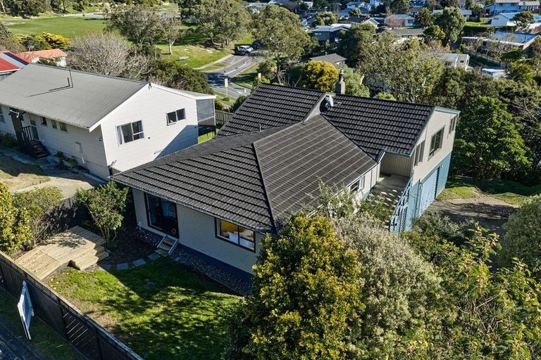 Photo of property in 84 Leeward Drive, Whitby, Porirua, 5024