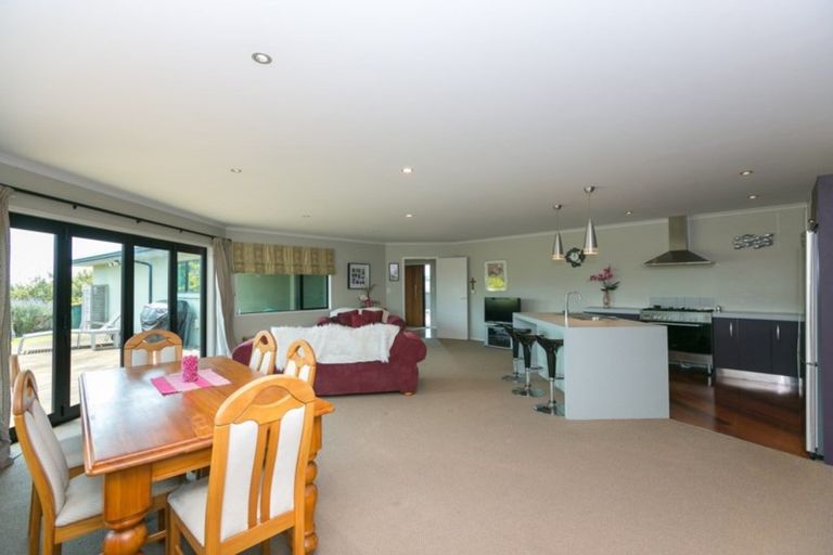 Photo of property in 69d Karamea Street, Whalers Gate, New Plymouth, 4310