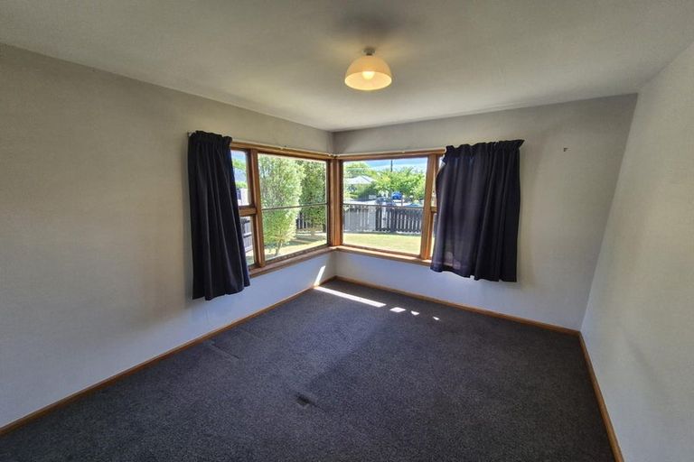 Photo of property in 1 Dalton Place, Burnside, Christchurch, 8053