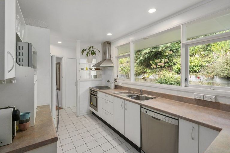 Photo of property in 73 Spencer Street, Crofton Downs, Wellington, 6035