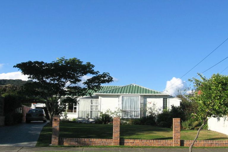 Photo of property in 70 Routley Crescent, Elderslea, Upper Hutt, 5018