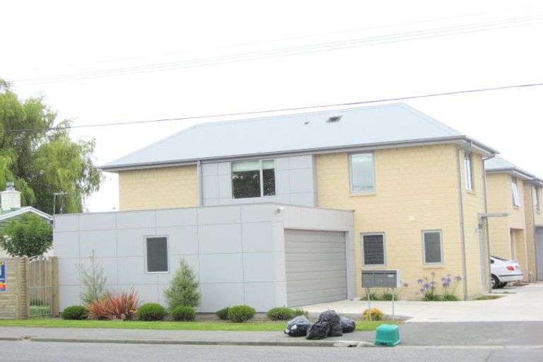 Photo of property in 76b Packe Street, Edgeware, Christchurch, 8013