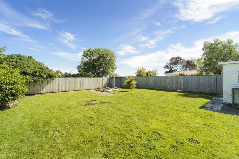 Photo of property in 43 Sutherland Crescent, Westbrook, Palmerston North, 4412