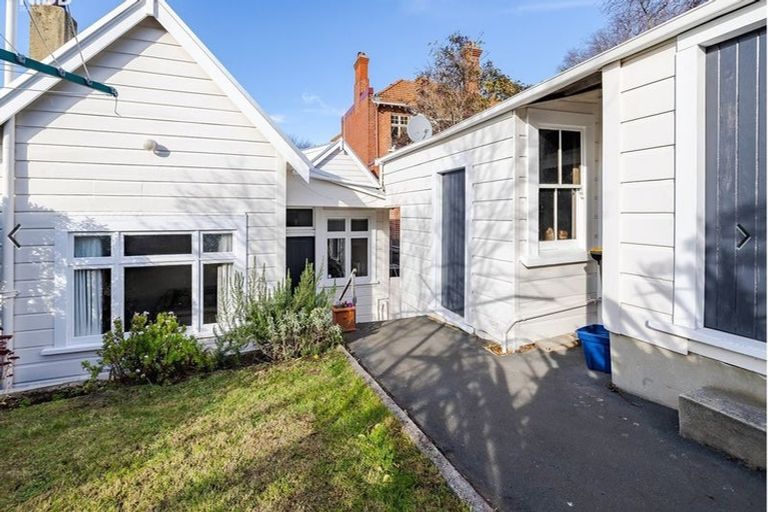 Photo of property in 86 Melville Street, Dunedin Central, Dunedin, 9016