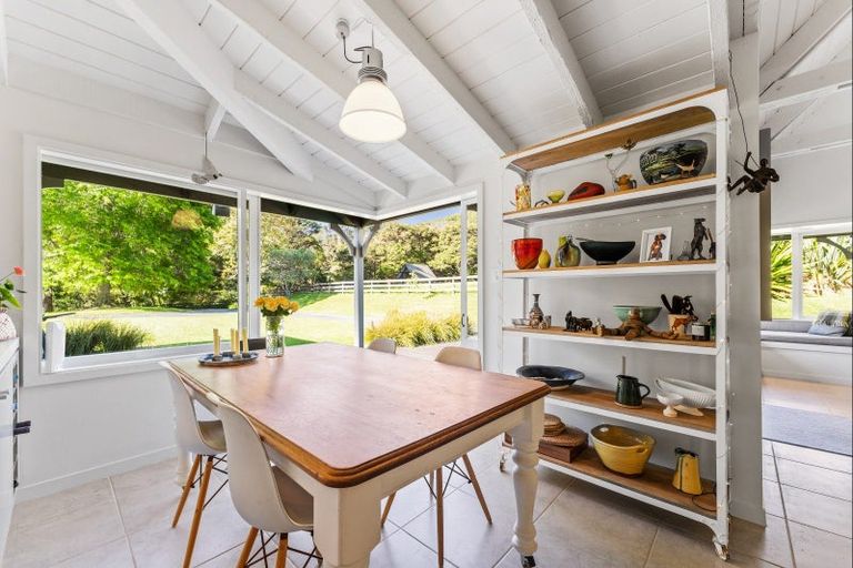 Photo of property in 92 Ashton Road, Whangateau, Warkworth, 0985