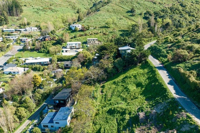 Photo of property in 11 Harmans Road, Lyttelton, 8082