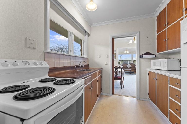 Photo of property in 26 Karaka Crescent, Levin, 5510