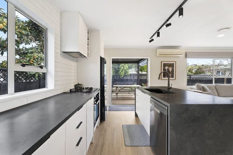 Photo of property in 3/69 Awaroa Road, Helensville, 0800