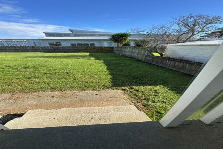 Photo of property in 6 Marsden Street, Hauraki, Auckland, 0622