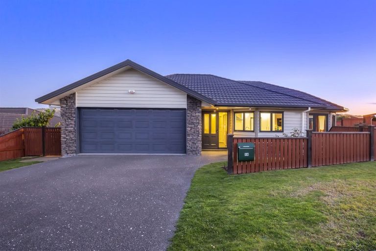 Photo of property in 14 Nelson Avenue, Aotea, Porirua, 5024