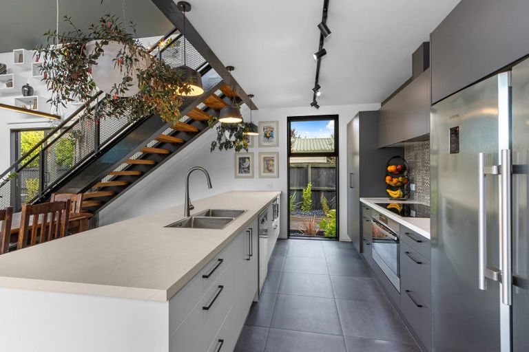 Photo of property in 5a Cherry Place, Casebrook, Christchurch, 8051