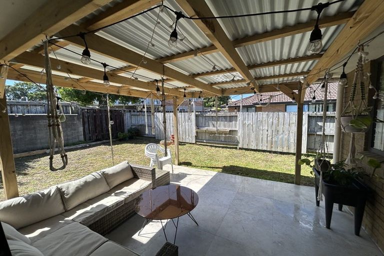 Photo of property in 11f Antalya Place, Manurewa, Auckland, 2102
